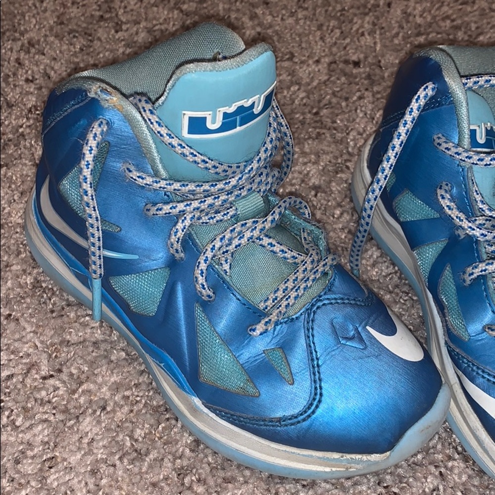 Lebron 10 - Picture 2 of 2
